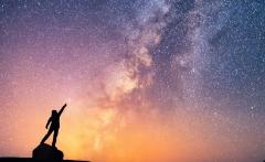 Siamo figli delle stelle - L'origine degli elementi che formano il mondo